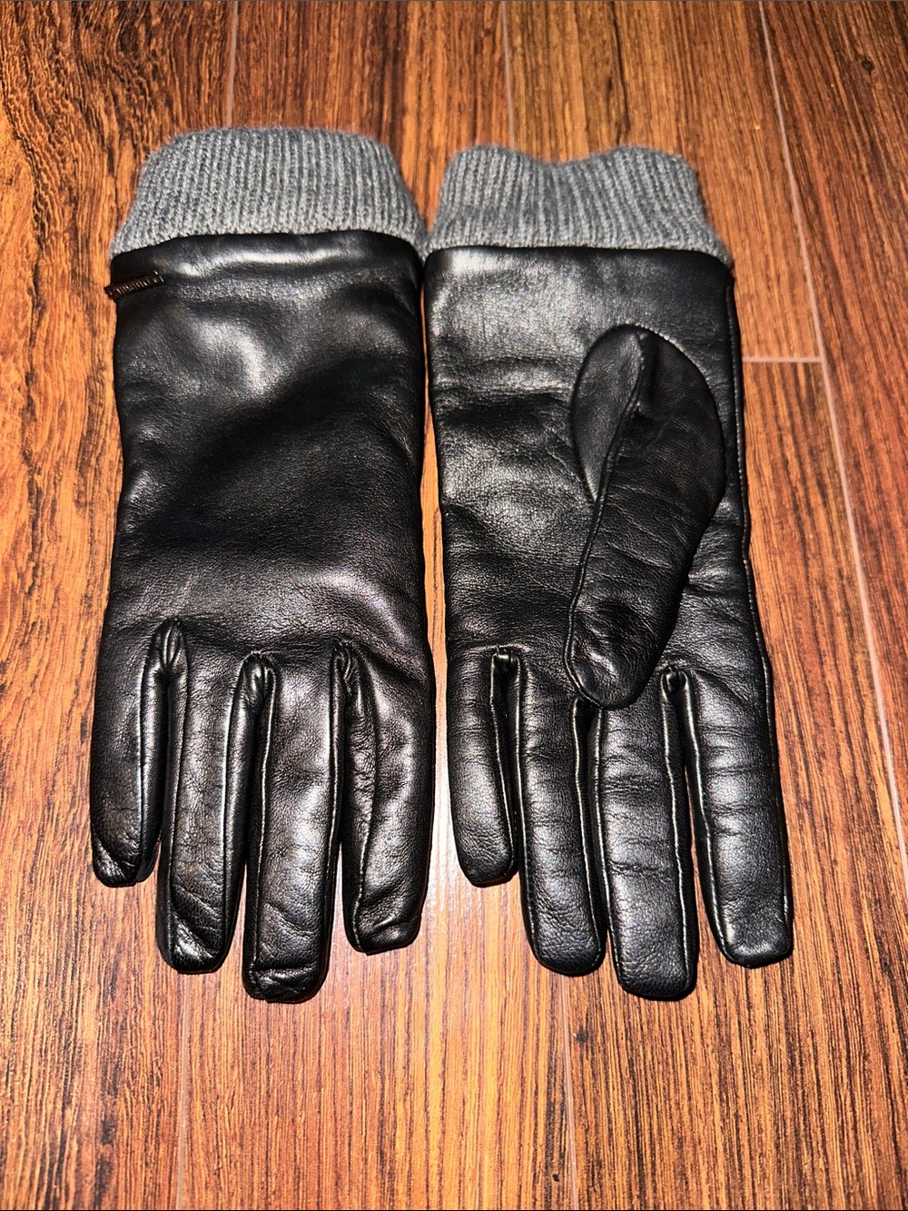 Diesel Women’s Black Leather Gloves with Gray Knit Cuff